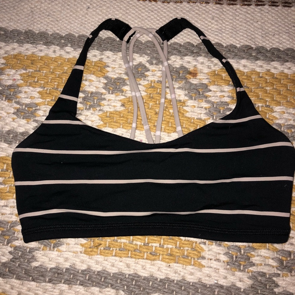 lululemon sports bra size 2